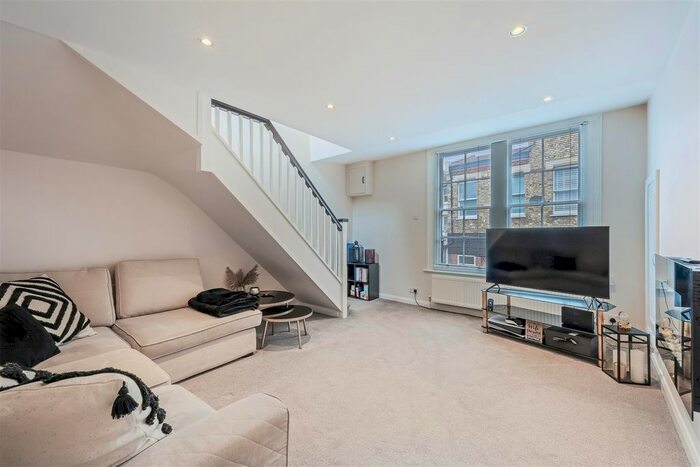 2 Bedroom Flat To Rent In High Street, Carshalton, SM5