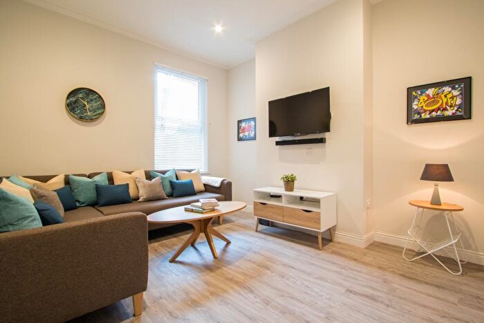 5 Bedroom Terraced House To Rent In Thornycroft Road, Liverpool, L15