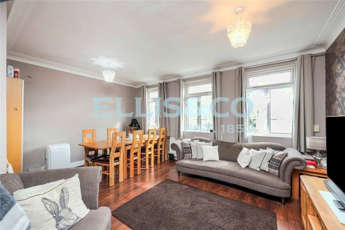 3 Bedroom Flat To Rent In Horsenden Lane North, Greenford, UB6