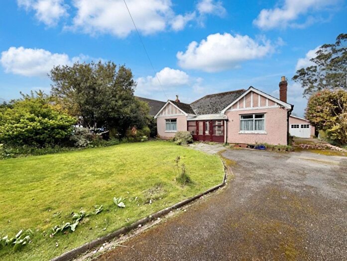 3 Bedroom Detached Bungalow For Sale In West Coker Road, Yeovil, Somerset, BA20