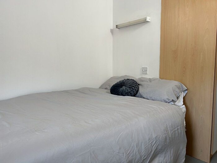 1 Bedroom Flat To Rent In Great Horton Road, Bradford, BD7