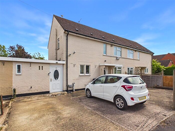 3 Bedroom Semi Detached House For Sale In Lichfield Road, Gloucester, Gloucestershire, GL4