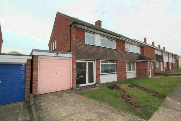 3 Bedroom Semi-Detached House To Rent In Tyehurst Crescent, St Johns, CO4