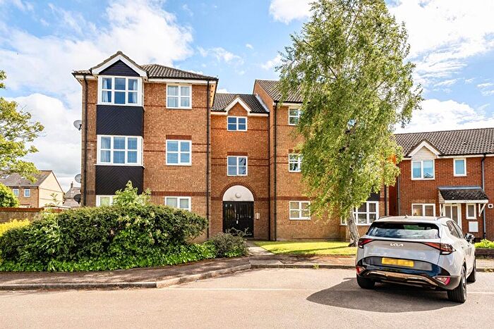 1 Bedroom Apartment For Sale In Elgar Drive, Shefford, SG17