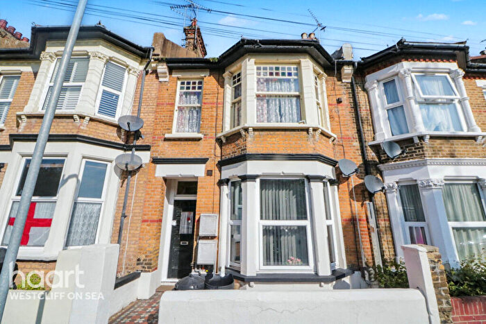 1 Bedroom Flat For Sale In Hamlet Road, Southend-On-Sea, SS1