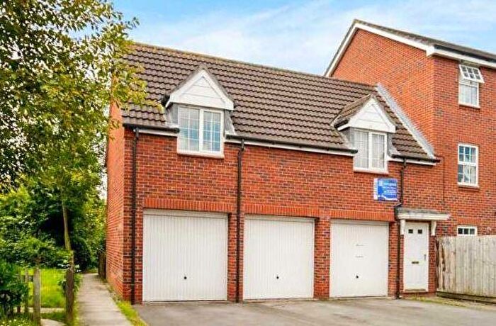 2 Bedroom Flat To Rent In Chadwicke Close, Stapeley, Nantwich, CW5