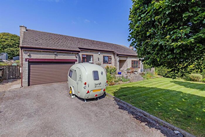 3 Bedroom Detached Bungalow For Sale In Wardlow, Buxton, Derbyshire, SK17