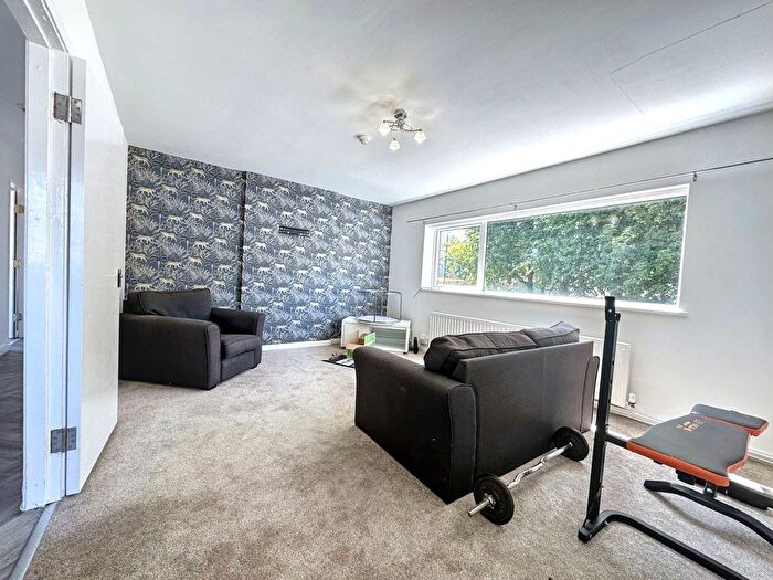 3 Bedroom Flat To Rent In Albany Village Centre, Washington, NE37