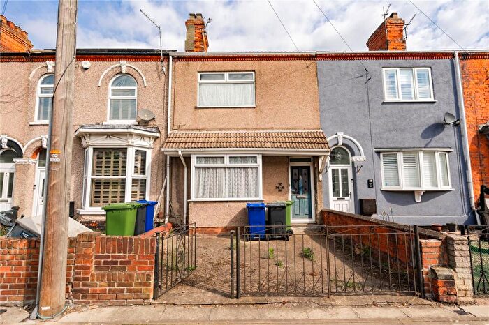 3 Bedroom Terraced House For Sale In Welholme Road, Grimsby, Lincolnshire, DN32
