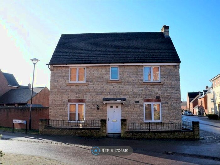 3 Bedroom Semi-Detached House To Rent In Ashton Close, Swindon, SN25