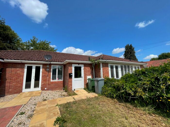 2 Bedroom Bungalow To Rent In Chestnut Drive, Buxton, Norwich, NR10