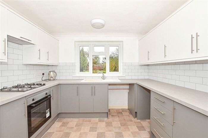 3 Bedroom Semi-Detached House For Sale In Meadow Walk, Snodland, Kent, ME6