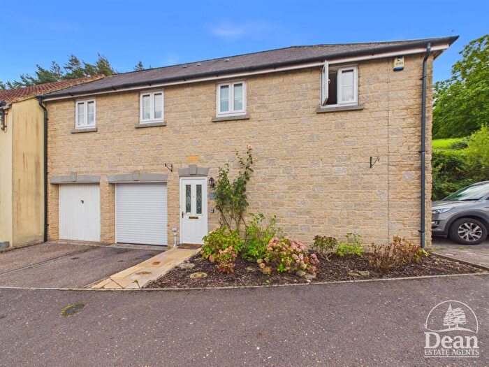 2 Bedroom Coach House For Sale In The Maltings, Ruardean, GL17