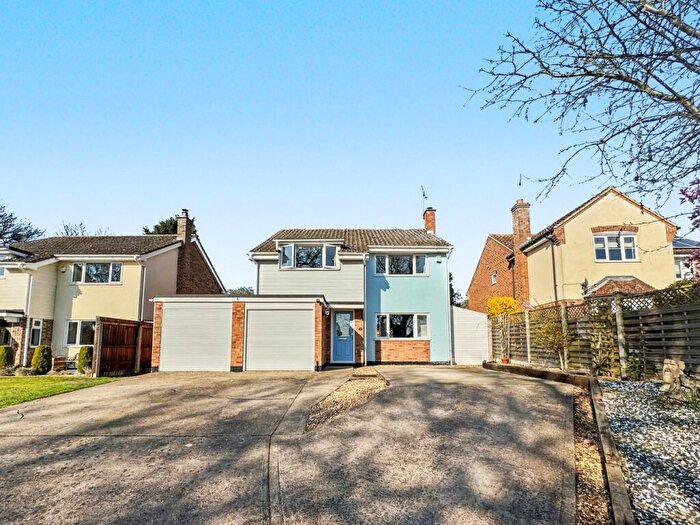 4 Bedroom Detached House For Sale In Pine View Close, Stowmarket, IP14