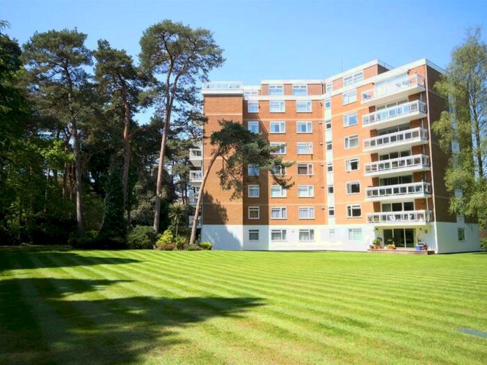 3 Bedroom Flat To Rent In Western Road, , Poole, BH13