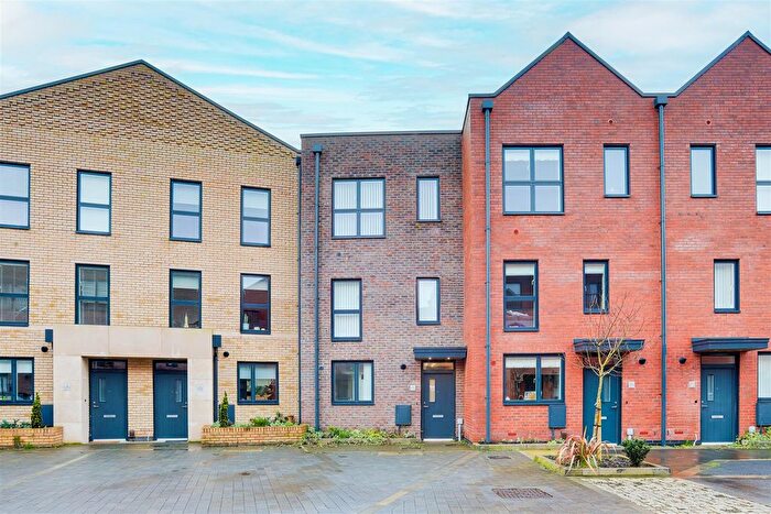 4 Bedroom Terraced House To Rent In Mariner Street, Nottingham, NG2