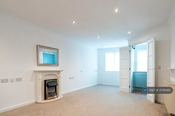 1 Bedroom Flat To Rent In Rare Top Floor - Stunning Views, Cleadon, Sunderland, SR6