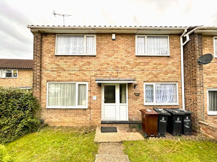 3 Bedroom Semi-Detached House To Rent In Forest Road, Greenstead, Colchester, CO4