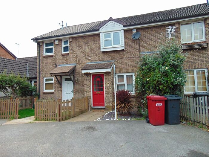 2 Bedroom Terraced House To Rent In Adelaide Close, Cippenham, Slough, SL1