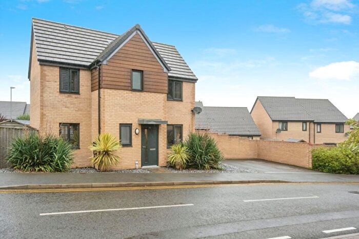 3 Bedroom Detached House For Sale In Roberts Road, Edlington, Doncaster, South Yorkshire, DN12