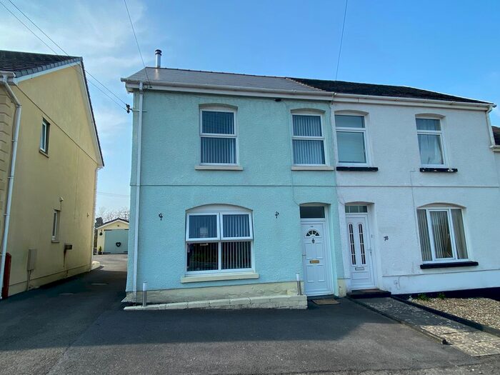 3 Bedroom Semi-Detached House To Rent In Llannon Road, Pontyberem, Llanelli, SA15