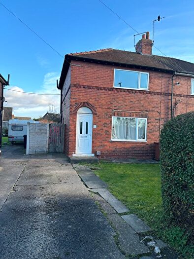 2 Bedroom Semi-Detached House To Rent In The Crescent, Leeds, LS25