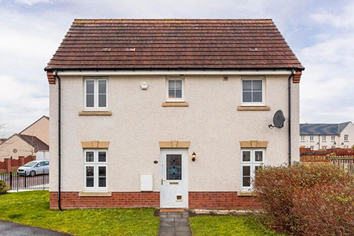3 Bedroom End Of Terrace House For Sale In Burnbrae Walk, Bonnyrigg, EH19