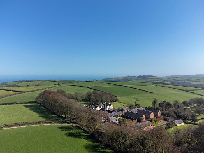 4 Bedroom Property For Sale In Threshers, Coleridge Barns, Chillington, Devon, TQ7