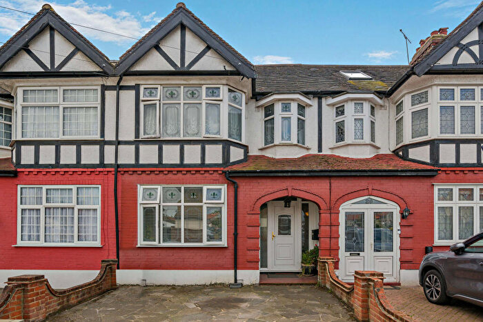 3 Bedroom Terraced House For Sale In Langham Drive, Romford, RM6