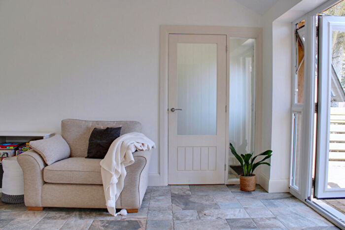 2 Bedroom Bungalow For Sale In Fernwood Farm, Rouncil Lane, Kenilworth, CV8