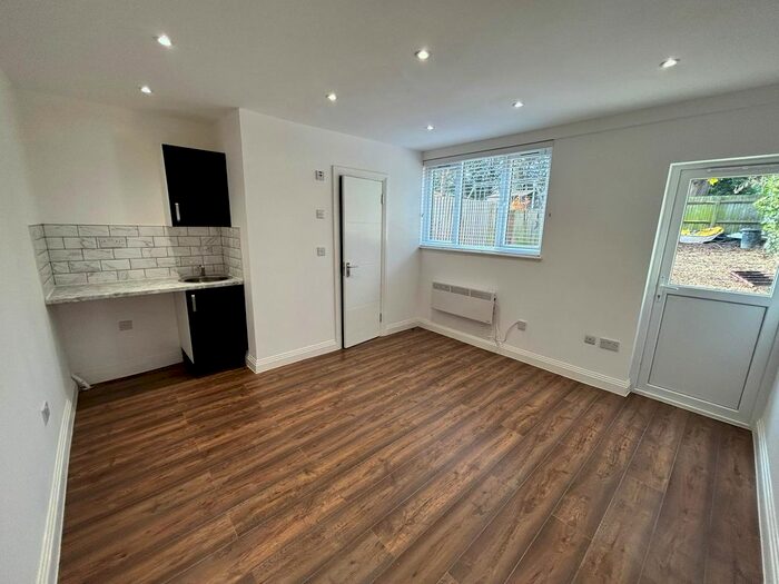 Studio To Rent In Cortis Road, London, SW15