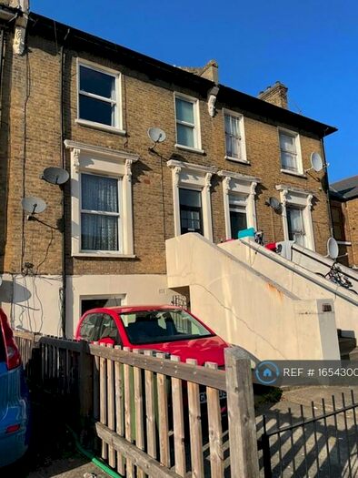 1 Bedroom Flat To Rent In Herbert Road, London, SE18