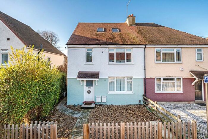 2 Bedroom Maisonette To Rent In Cedar Grove, Ealing, W5