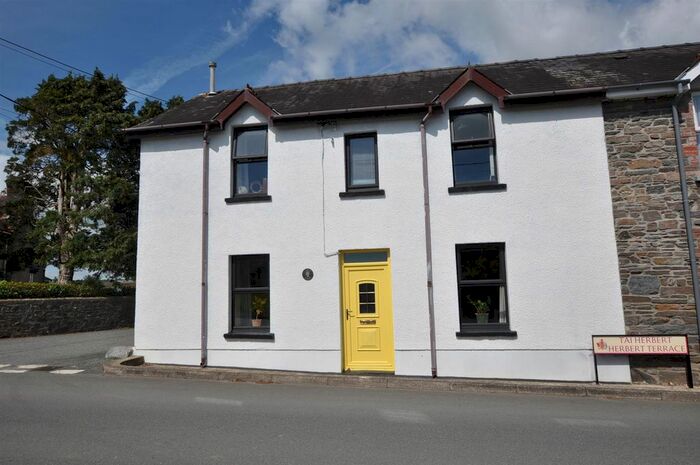 4 Bedroom End Of Terrace House For Sale In Herbert Terrace, St. Clears, Carmarthen, SA33