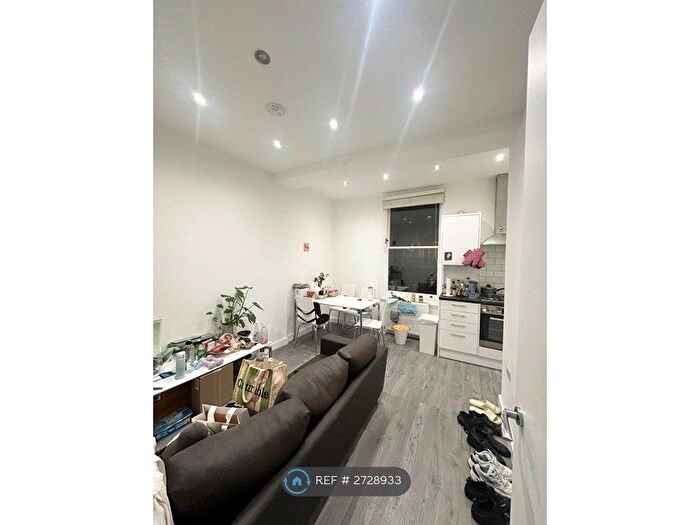 2 Bedroom Flat To Rent In Marlborough Road, London, N19