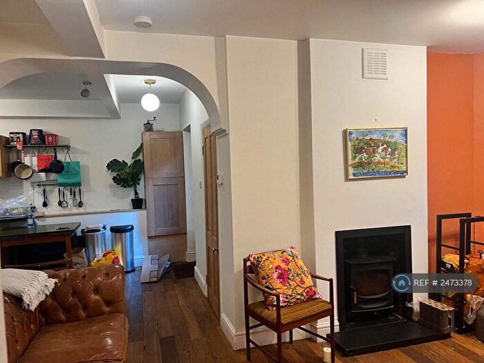 1 Bedroom Flat To Rent In London, Brockley, SE4