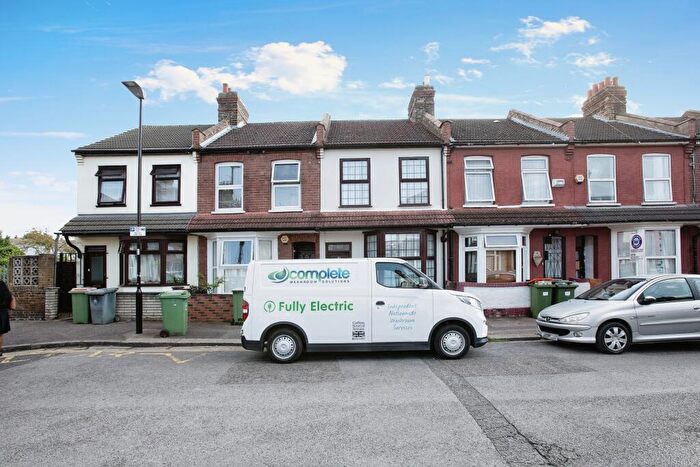 2 Bedroom Terraced House For Sale In Falcon Street, London, E13