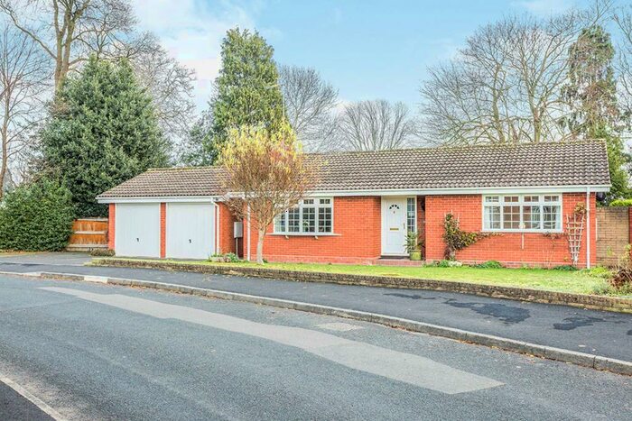 2 Bedroom Bungalow To Rent In Manor Court Road, Bromsgrove, Worcestershire, B60