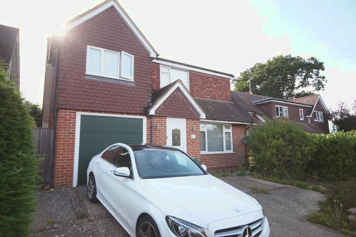 3 Bedroom Detached House To Rent In Battle Gates, Battle, TN33