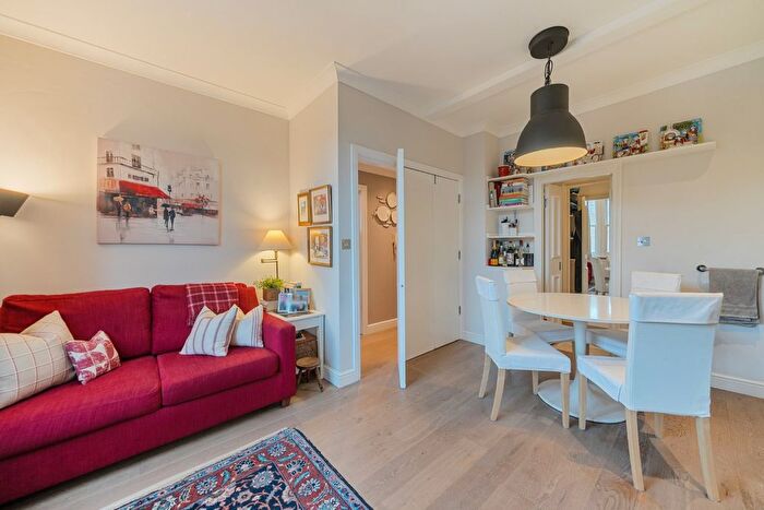 1 Bedroom Flat For Sale In Holland Road, London, W14