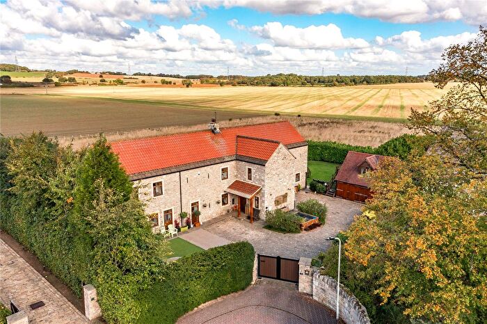 5 Bedroom Detached House For Sale In Threshers Barn, Old Hall Court, Burton Salmon, Leeds, North Yorkshire, LS25