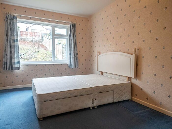 2 Bedroom Semi-Detached Bungalow For Sale In Brabyns Road, Hyde, SK14