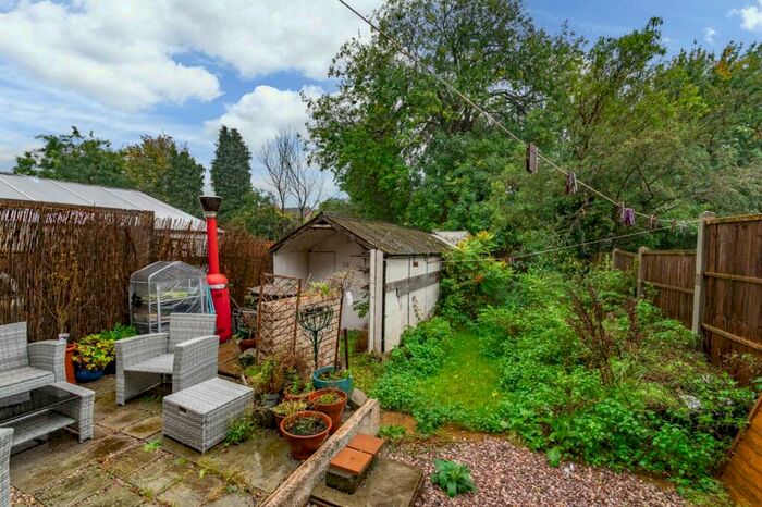 3 Bedroom End Of Terrace House For Sale In Mavis Road, Birmingham, West Midlands, B31
