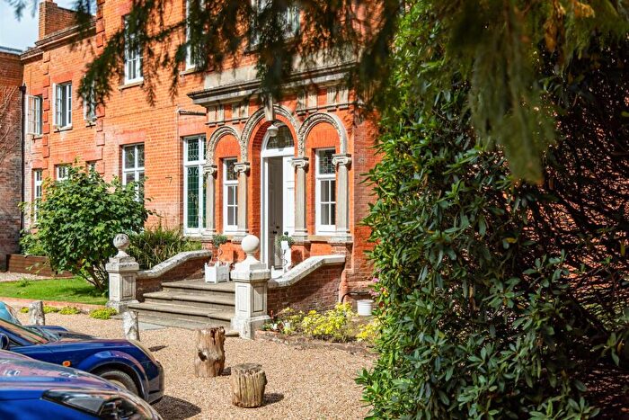 4 Bedroom House For Sale In Lavershot Hall, Windlesham, GU20