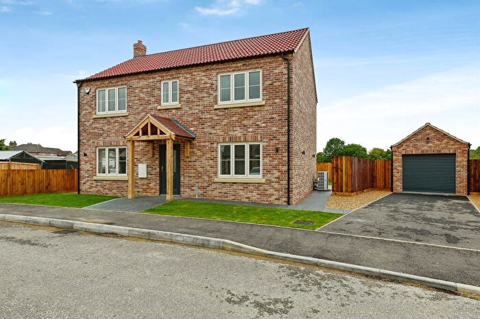 3 Bedroom Detached House For Sale In Oakley Way, Outwell, PE14