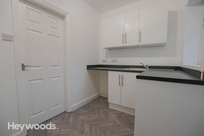 2 Bedroom Bungalow For Sale In Felstead Street, Baddeley Green, Stoke-on-Trent, ST2
