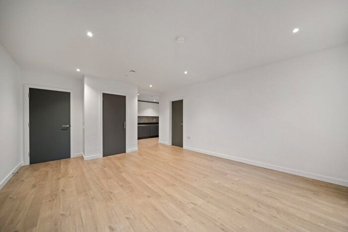 2 Bedroom Flat To Rent In Parkes Street, East Village, E20