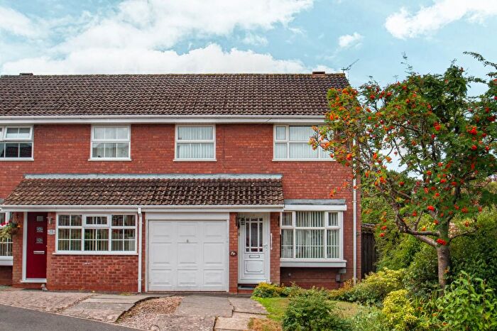 3 Bedroom Semi-Detached House For Sale In Mercot Close, Redditch, Worcestershire, B98