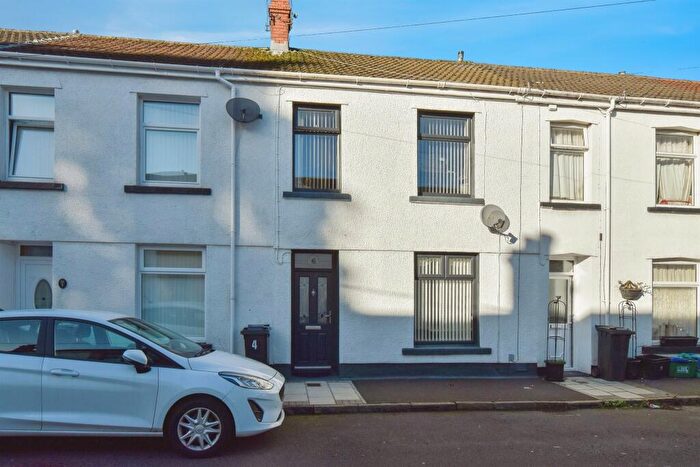 3 Bedroom Terraced House For Sale In Pembroke Street, Troedyrhiw, Merthyr Tydfil, CF48