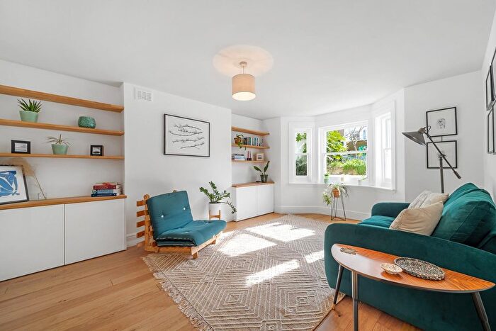 1 Bedroom Flat For Sale In Milton Road, SE24